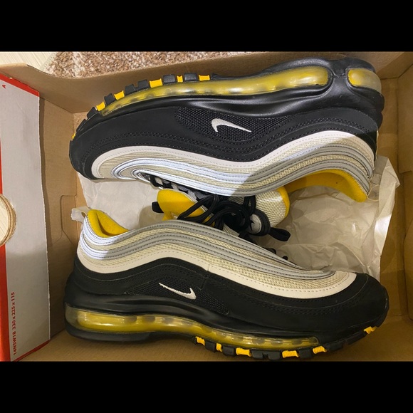 Nike Air Max 97s 
Size : 7Y
160$   OG box 
10/10 - Picture 6 of 6